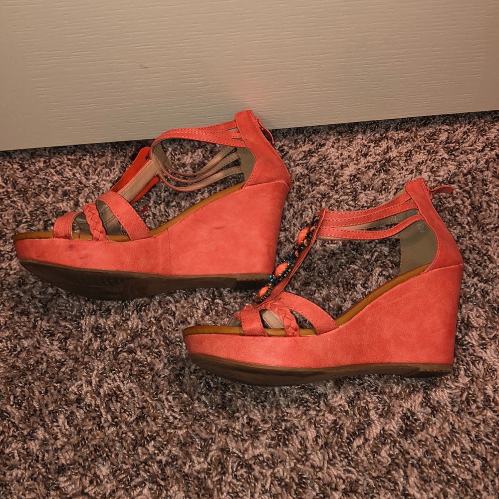 Wedges - Picture 2 of 4